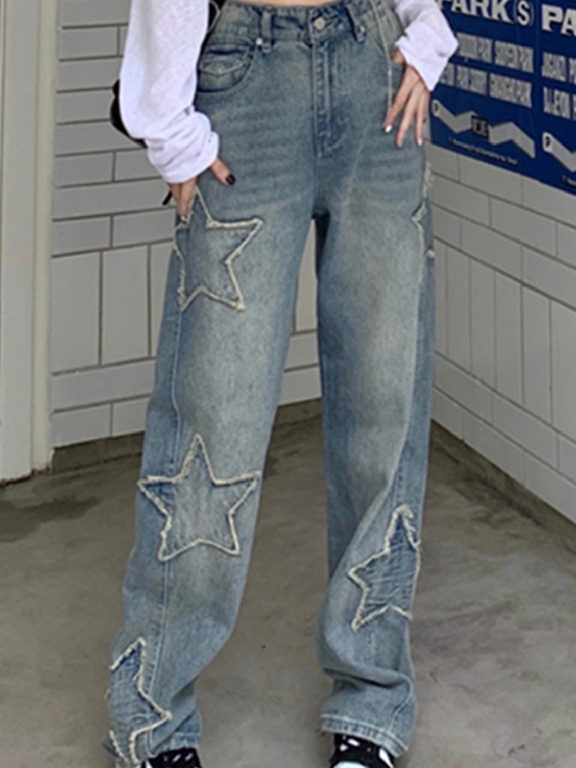 【Final Sale】Denim Raw Edge Embroidery Star Straight Jeans