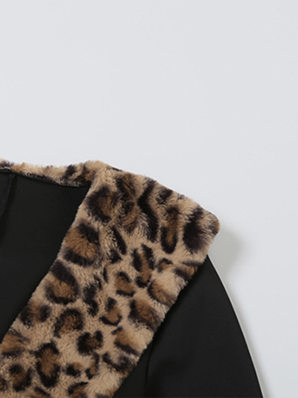 Faux Fur V Neck Leopard Long Sleeve T-shirt