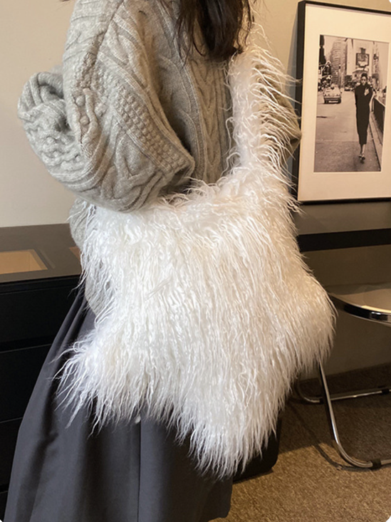 Fuzzy Artificial Fur Star Shoulder Bag